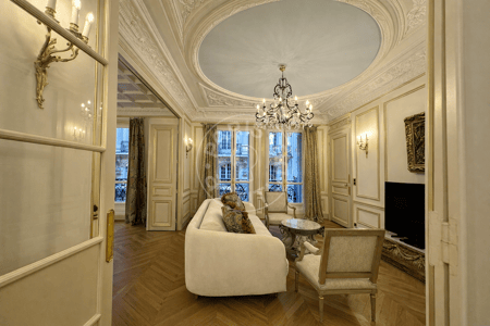 Living room Furnished apartment - 120m² - 3 bedrooms - Moulin Rouge / Pigalle - Paris